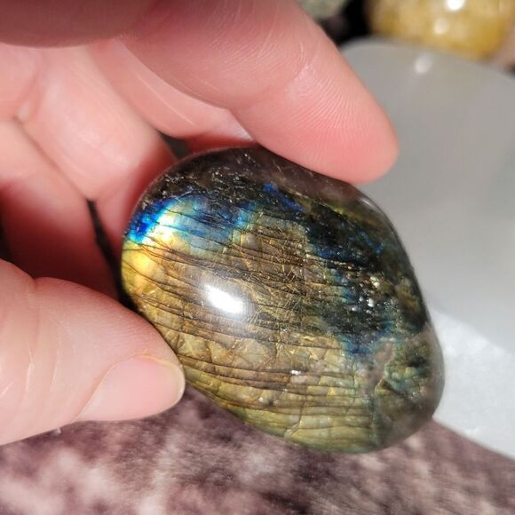LabradoriteāPalmāStone - Picture 12 of 14